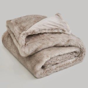 Quince Luxe Faux Fur Throw